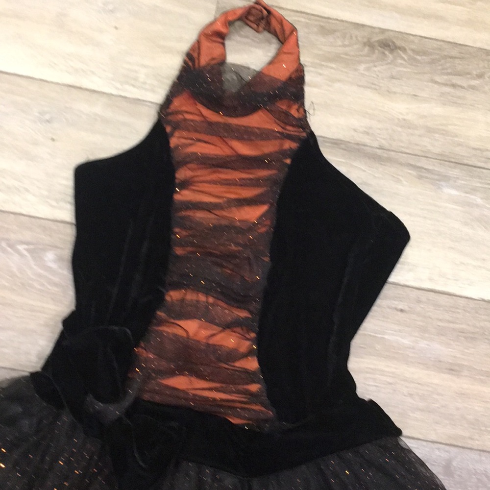 Costume size 12 - Picture 3 of 6